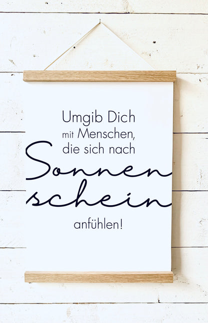 Magnetische Posterhalter - Holzleiste mit Magnetverschluss. Posterleiste magnetisch-stilvolle Posteraufhängung.
Magnetische Bilderleiste-Posterhalter aus Holz.
Posterhalter Magnetisch-einfache Aufhängung.
Magnetische Posteraufhängung-minimalistischer Bilderrahmen.