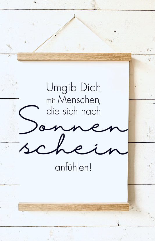 Magnetische Posterhalter - Holzleiste mit Magnetverschluss. Posterleiste magnetisch-stilvolle Posteraufhängung.
Magnetische Bilderleiste-Posterhalter aus Holz.
Posterhalter Magnetisch-einfache Aufhängung.
Magnetische Posteraufhängung-minimalistischer Bilderrahmen.